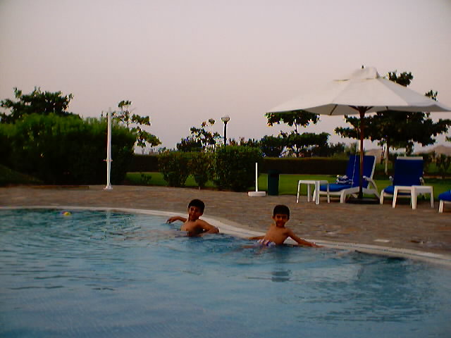 swimming_pool_vacation_0011.jpg